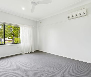 3 Bedroom House with two toilets - Photo 1