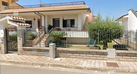 Porzione di villetta con giardino privato - Photo 5