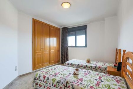 Carrer de Góngora, Valencia, Valencian Community - Photo 5