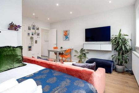 Studio to rent - Photo 5