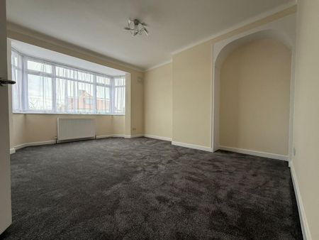 3 bedroom semi-detached house to rent - Photo 2