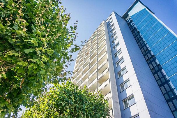 Dein Lieblingsplatz - Kleine 1-Raum-Wohnung mit Balkon - Photo 1