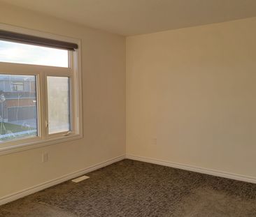 For Lease - 1501 Applerock Avenue, London North, Ontario - Photo 2