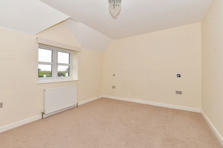 3 bedroom detached house to rent - Photo 3