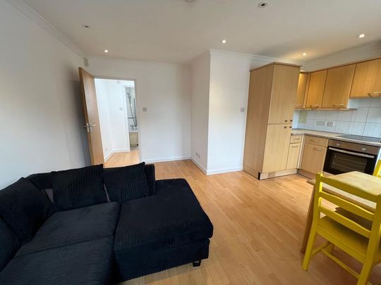 1 bedroom flat to rent - Photo 1