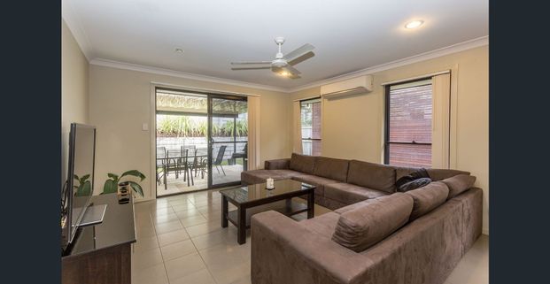 NEAT, COMFORTABLE & CLEAN - Photo 1