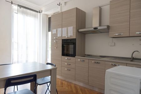 Via Aldo Barbaro, Turin, Piedmont 10143 - Photo 4