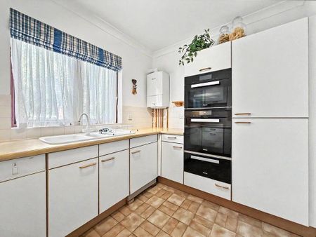 2 bedroom apartment to rent - Photo 4