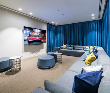 Fully Furnished 1-Bedroom Apartment with Carpark in Prime Caulfield... - Photo 4