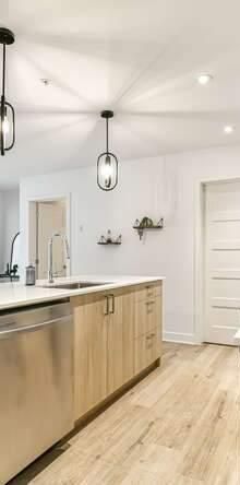 WOW! APPARTEMENT 4½ DISPONIBLE EN JUILLET - RABAIS - Photo 1