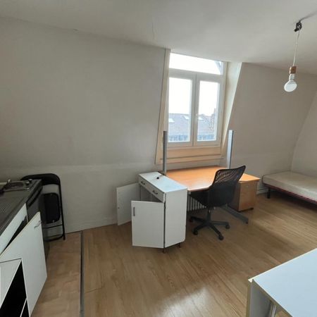 Location Appartement 1 pièce 21m² LILLE 59000 - Photo 4