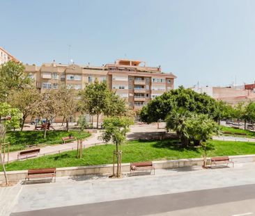 Carrer Pic del Teide, Valencia, Valencian Community 46011 - Photo 3