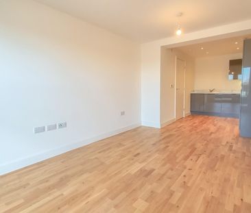 Boston House, Park Place, Stevenage - Photo 3