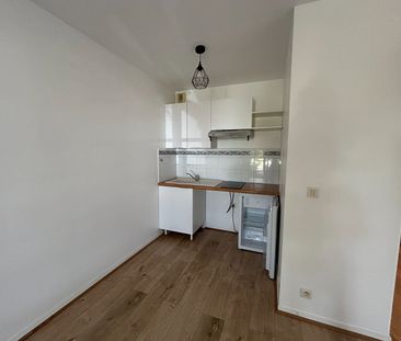 Location Appartement 2 pièces 43m² - Photo 2