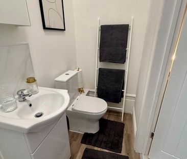 Studio Flat, Linden Mansions, N6 - Photo 6