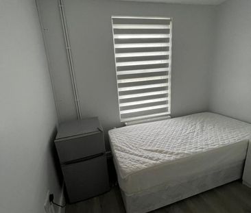 Room in a Shared House, Elizabeth Road, N15 - Photo 5