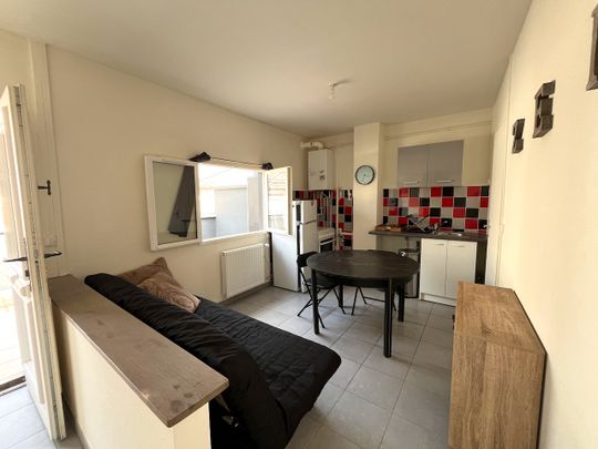 Location Appartement 1 pièce 16m² - Photo 1
