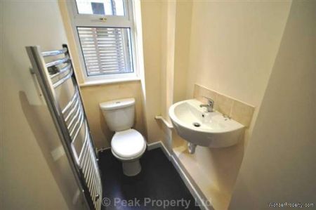 1 bedroom property to rent in Westcliff On Sea - Photo 3