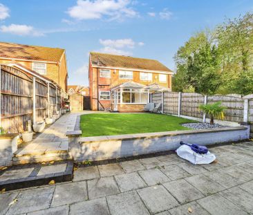 3 bedroom semi-detached house to rent - Photo 4