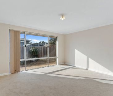 25 Maranel Street, Falcon. - Photo 3