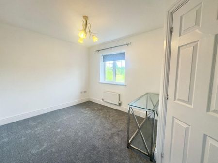 3 bedroom House To Let - Photo 3