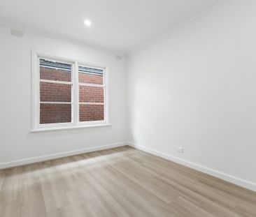 39 Panoramic Grove, Glen Waverley - Photo 3