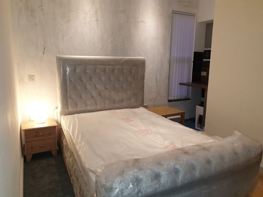 Room in a Shared House, Cranbrook Road, IG1 - Photo 1