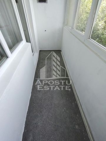 Apartament de inchiriat 3 camere, etaj intermediar, Central Timisoara - Fotografie 5