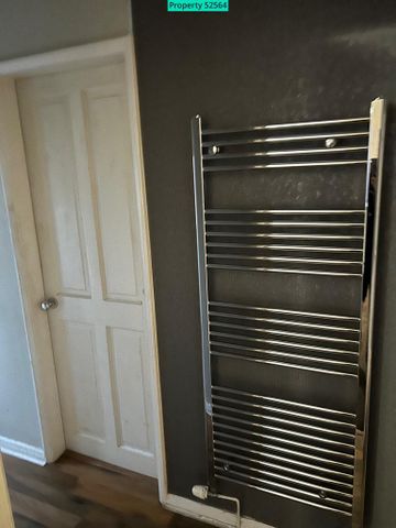 2 bedroom ground floor maisonette to rent - Photo 5