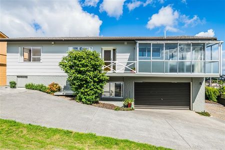 Property Management570A Beach Road, Rothesay Bay - House for Rent - Photo 2