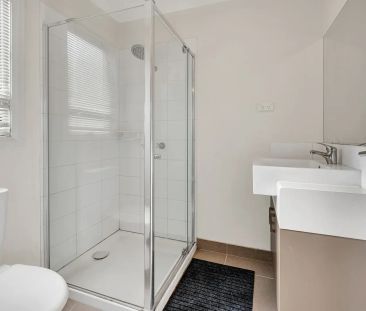 Charming 3-Bedroom Unit in Truganina - Photo 5