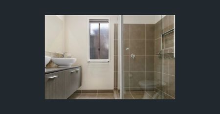 FOR RENT: QUALITY FAMILY HOME IN PRIME DERRIMUT LOCATION 29 Northam Green, Derrimut - Photo 4