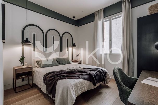 5 room luxury Apartment for rent in Madrid, Community of Madrid - Photo 1