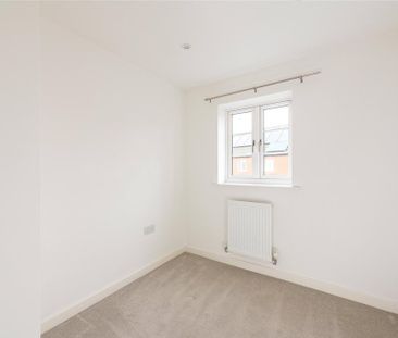 3 bedroom detached house to rent - Photo 3