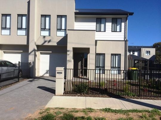 Modern 3-Bedroom Home in a Convenient Location - Photo 1