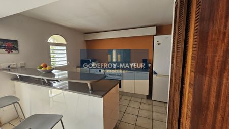 Location Appartement 2 pièces 70m² LE GOSIER 97190 - Photo 4