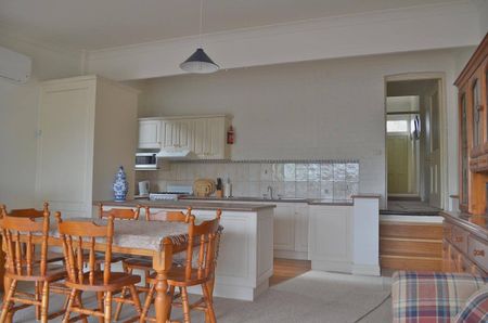 FULLY FURNISHED: AVAILABLE NOW - Photo 4