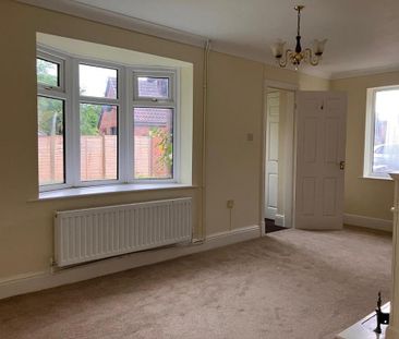 2 bedroom bungalow to rent - Photo 1