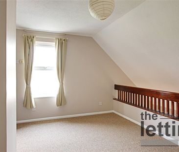 Pilgrims Close, London, N13 4HX - Photo 2