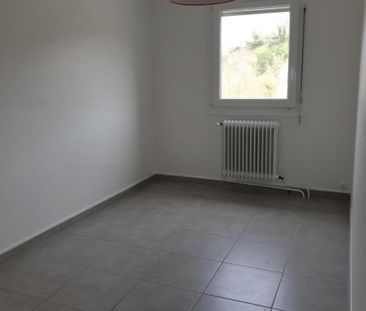 Location Appartement 3 pièces 57m² POITIERS 86000 - Photo 3