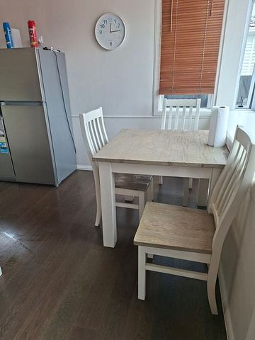 Dog friendly, Central, fully fenced, 3 bedrooms - Photo 2