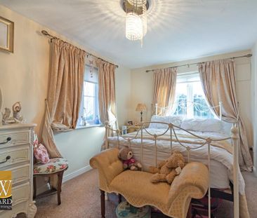 3 bedroom end of terrace house to rent - Photo 3