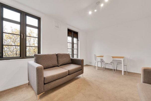 3 bedroom apartment to rent - Photo 1