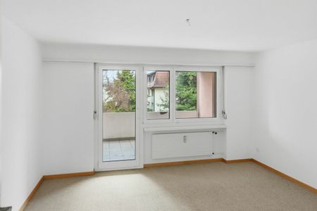 Moderne 4.5-Zimmer-Wohnung mit grossem Balkon nähe Wil - ab sofort frei! - Photo 4