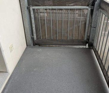 Alles was das Herz begehrt! Perfekte Wohnung mit Einbauküche, Balko... - Foto 6