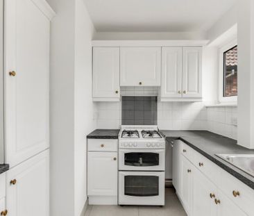 2 Bedroom Apartment To Let - Photo 3