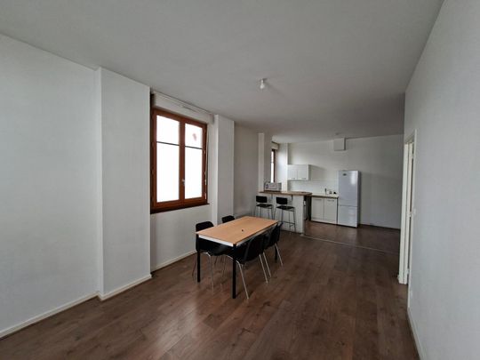 Location Appartement 2 pièces 55m² ST ETIENNE 42000 - Photo 1