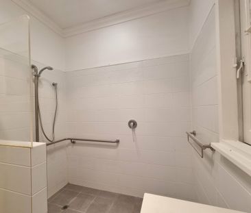 Freshly Renovated Home - Photo 4