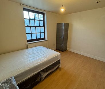 Room in a Shared House, Heathfield Road, B19 - Photo 2