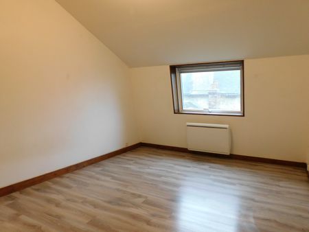 Rue Saint Malo, grand F2 au 2ème étage - Photo 2